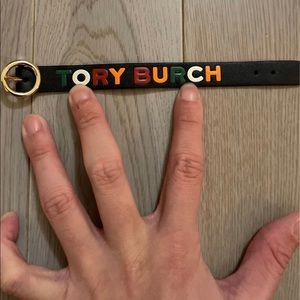 Small Tory Burch leather bracelet
